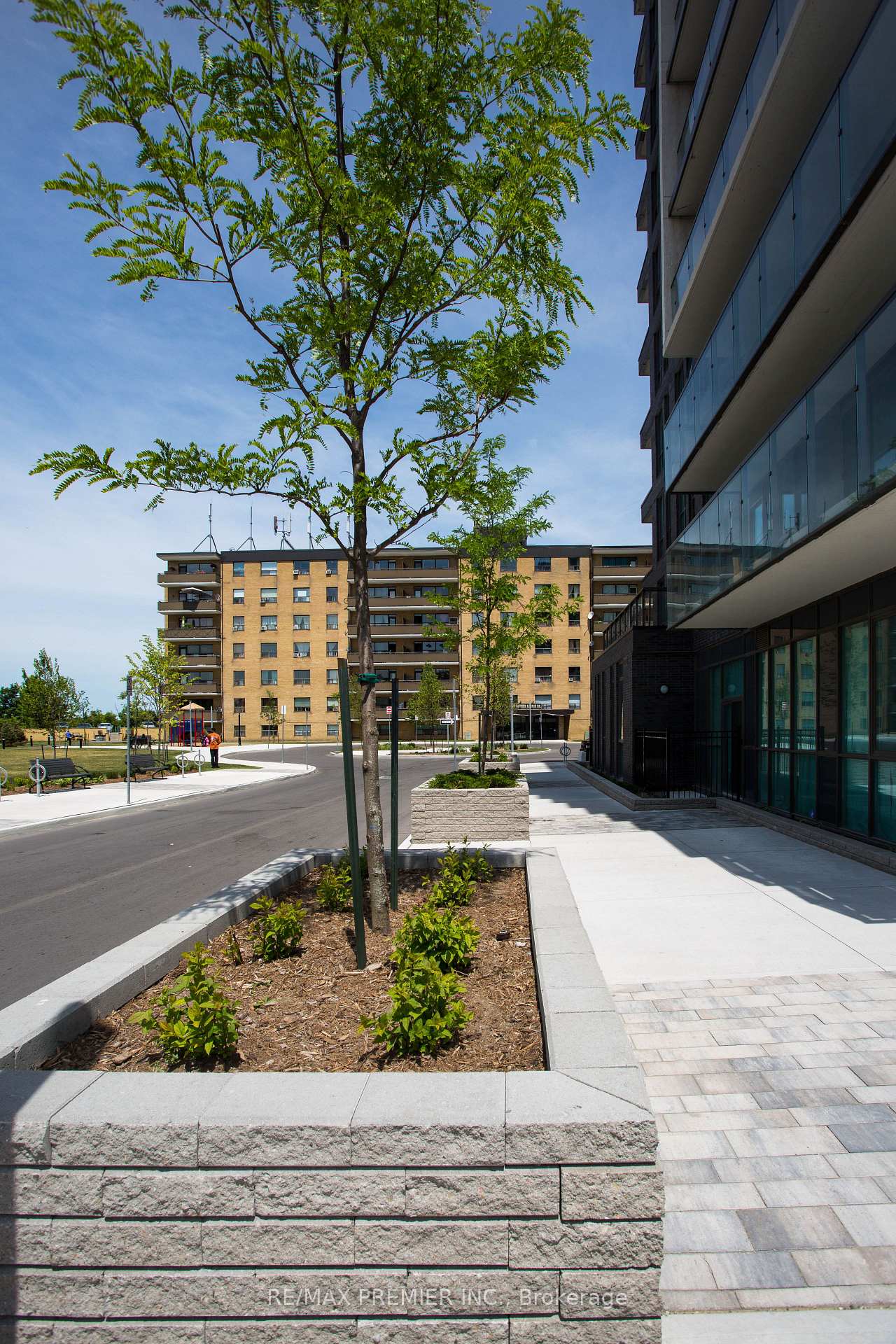 2 Bedrooms Condo at 80 Esther Lorrie, Toronto For sale