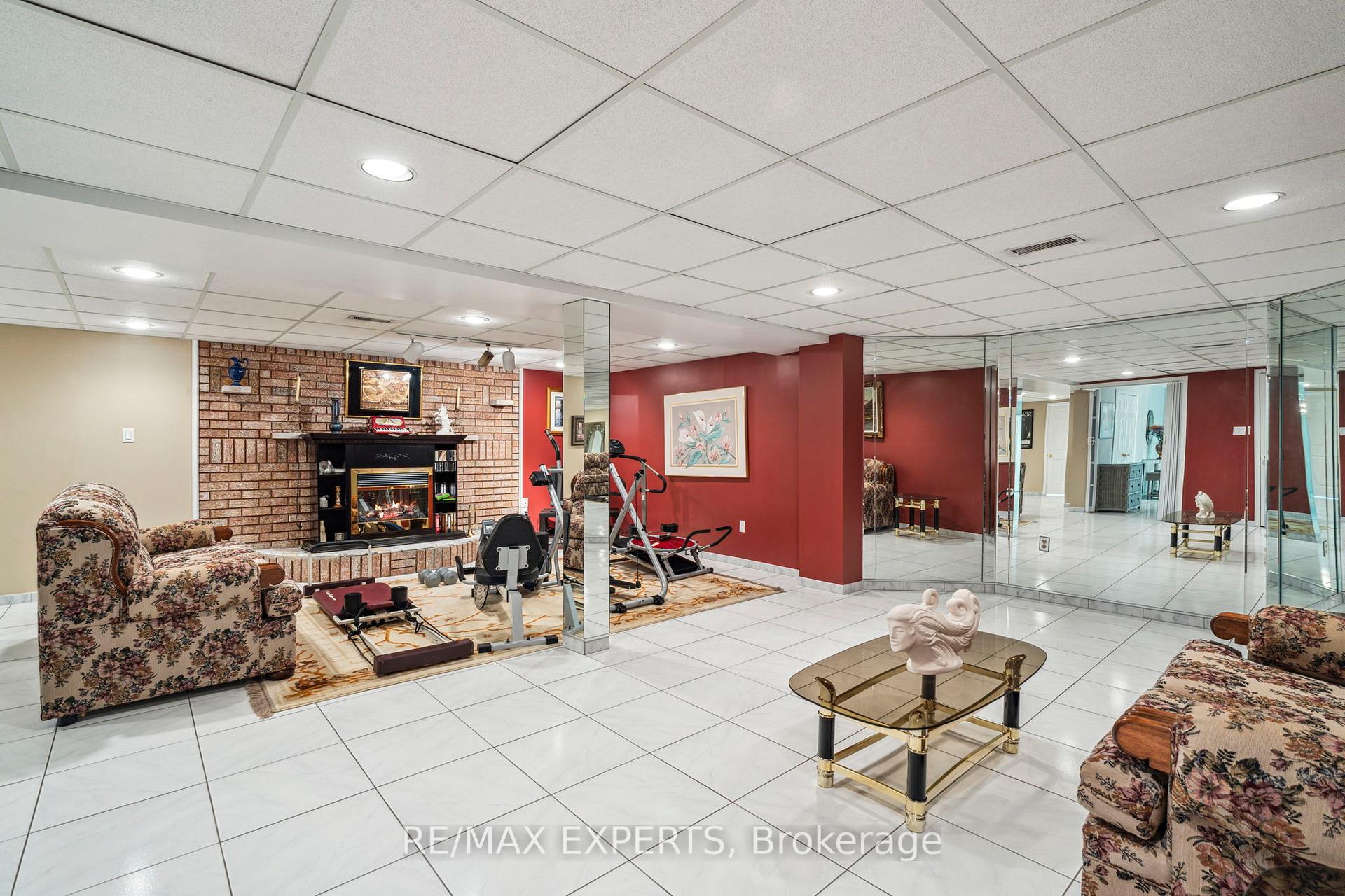 3623 East Park Court
