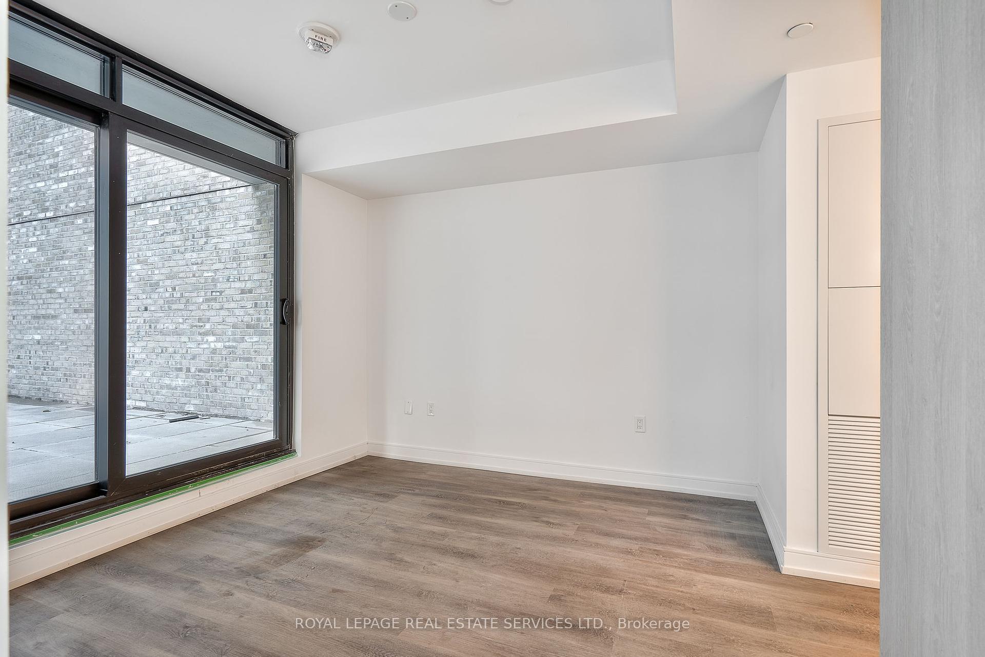 1 Bedroom Condo at 1 Jarvis, Hamilton For sale