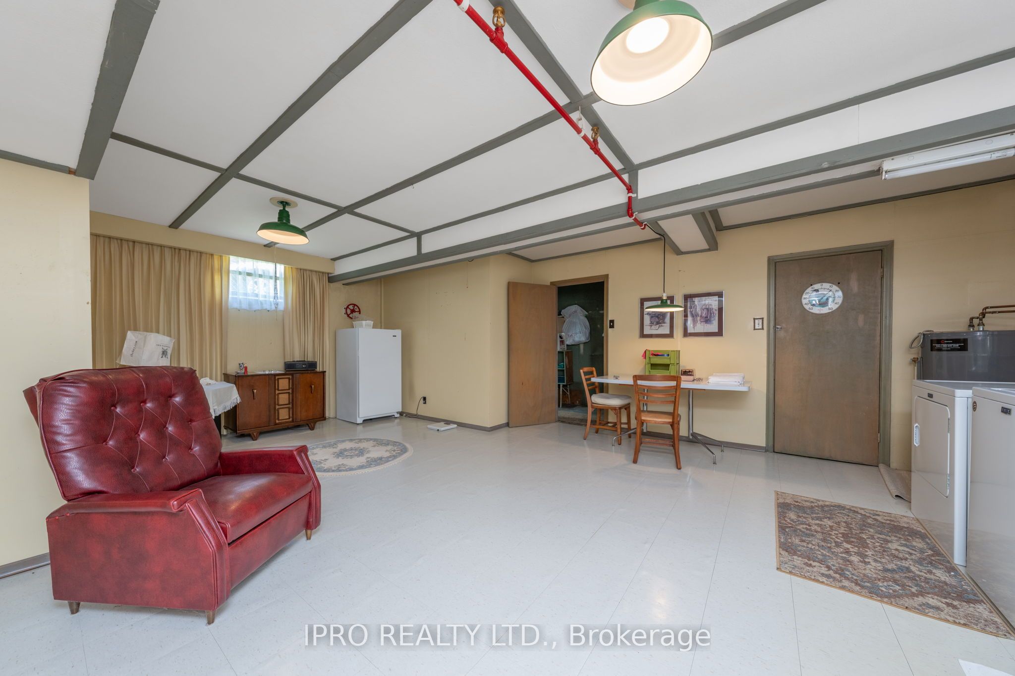 32 Cloverhill Road