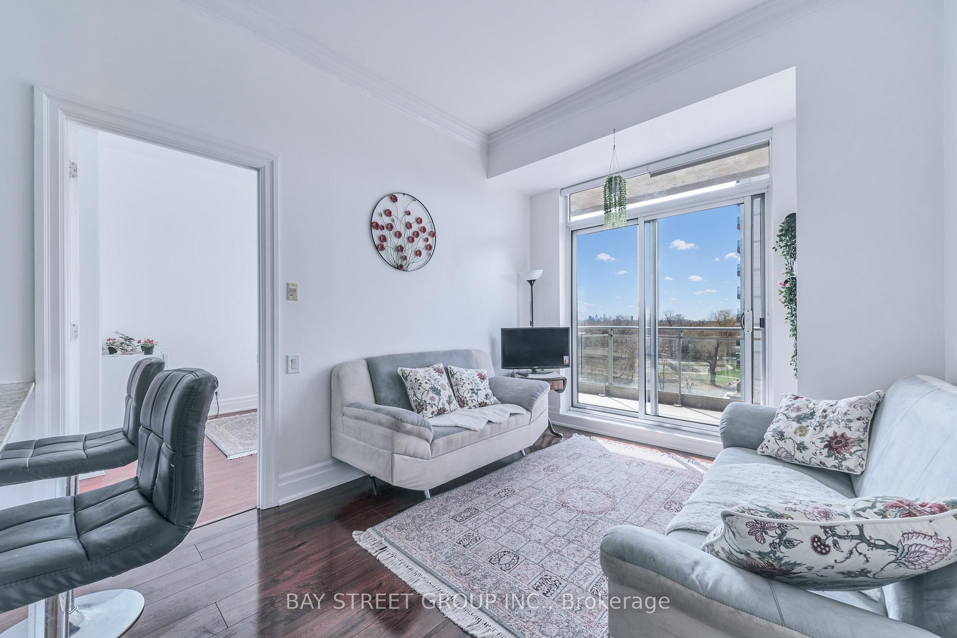 2 Bedrooms Condo at 777 STEELES,  Toronto For sale