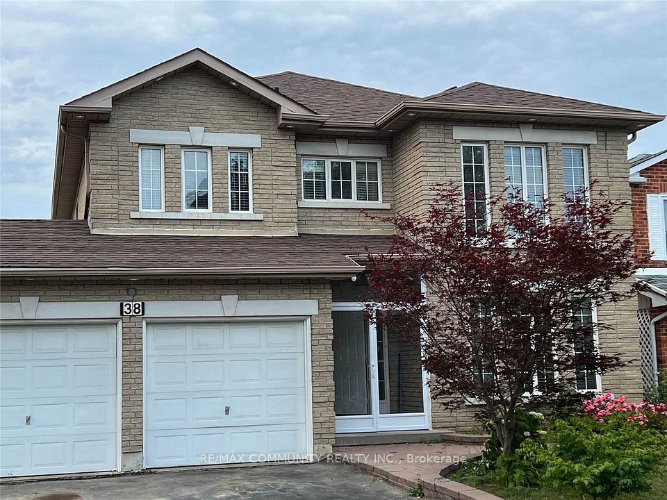 38 Bluenose Crescent