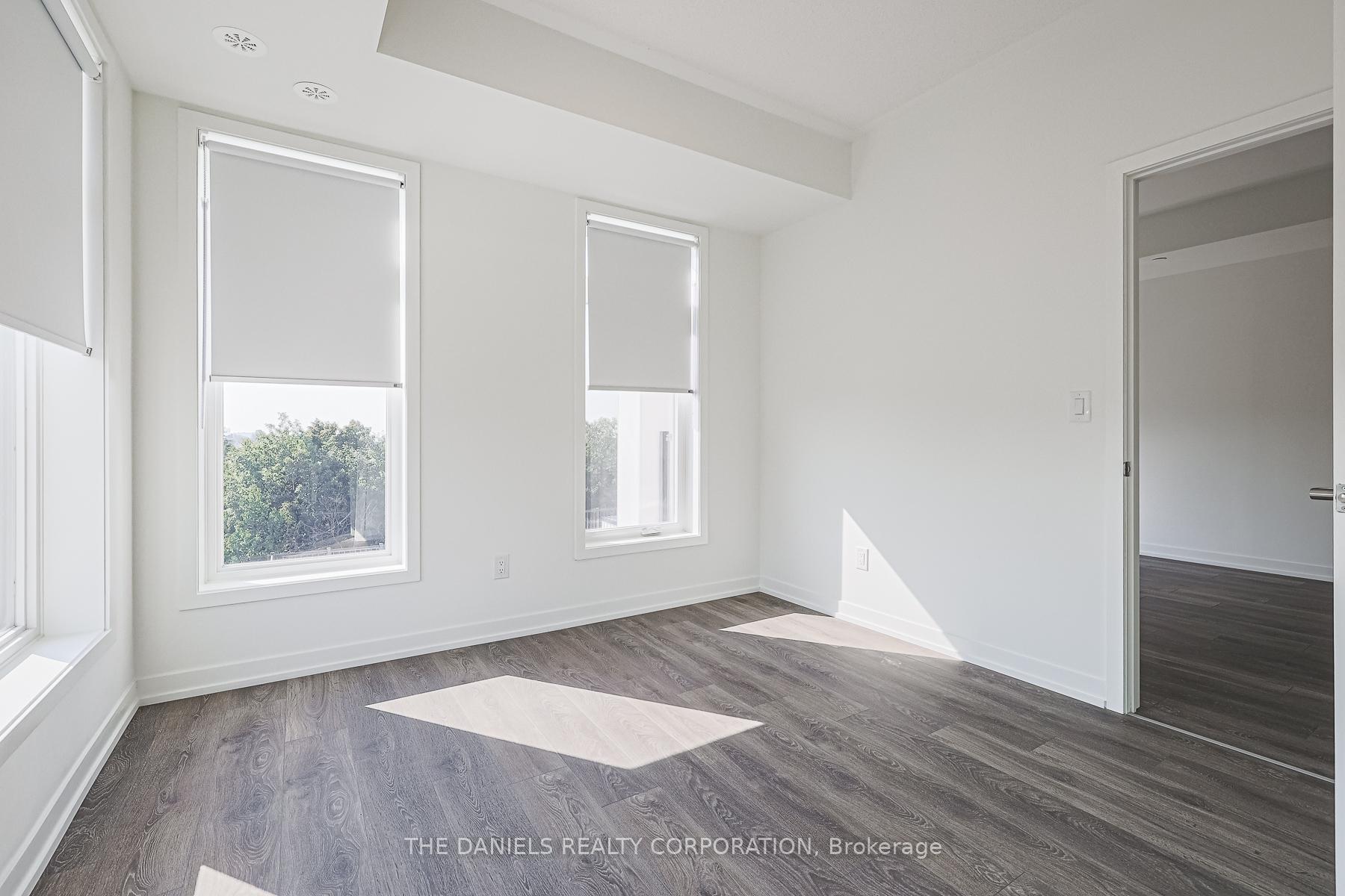2 Bedrooms Condo at 135 Canon Jackson,  Toronto For sale