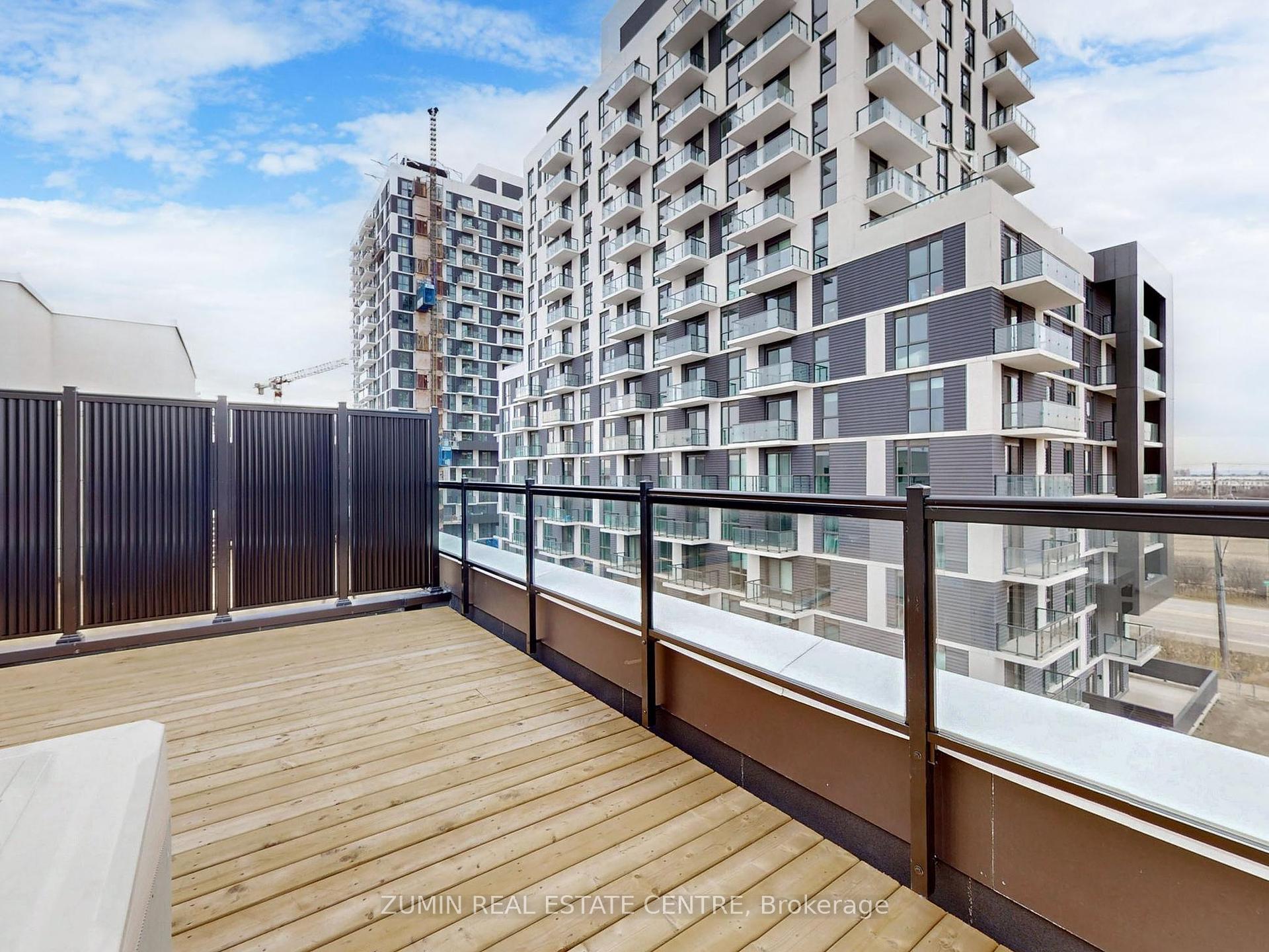 2 Bedrooms Condo at 349 Wheat Boom, Oakville For sale