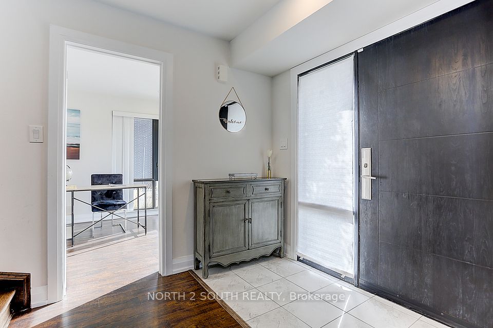 6 Hostel Lane, Richmond Hill, ON L4C 3X3