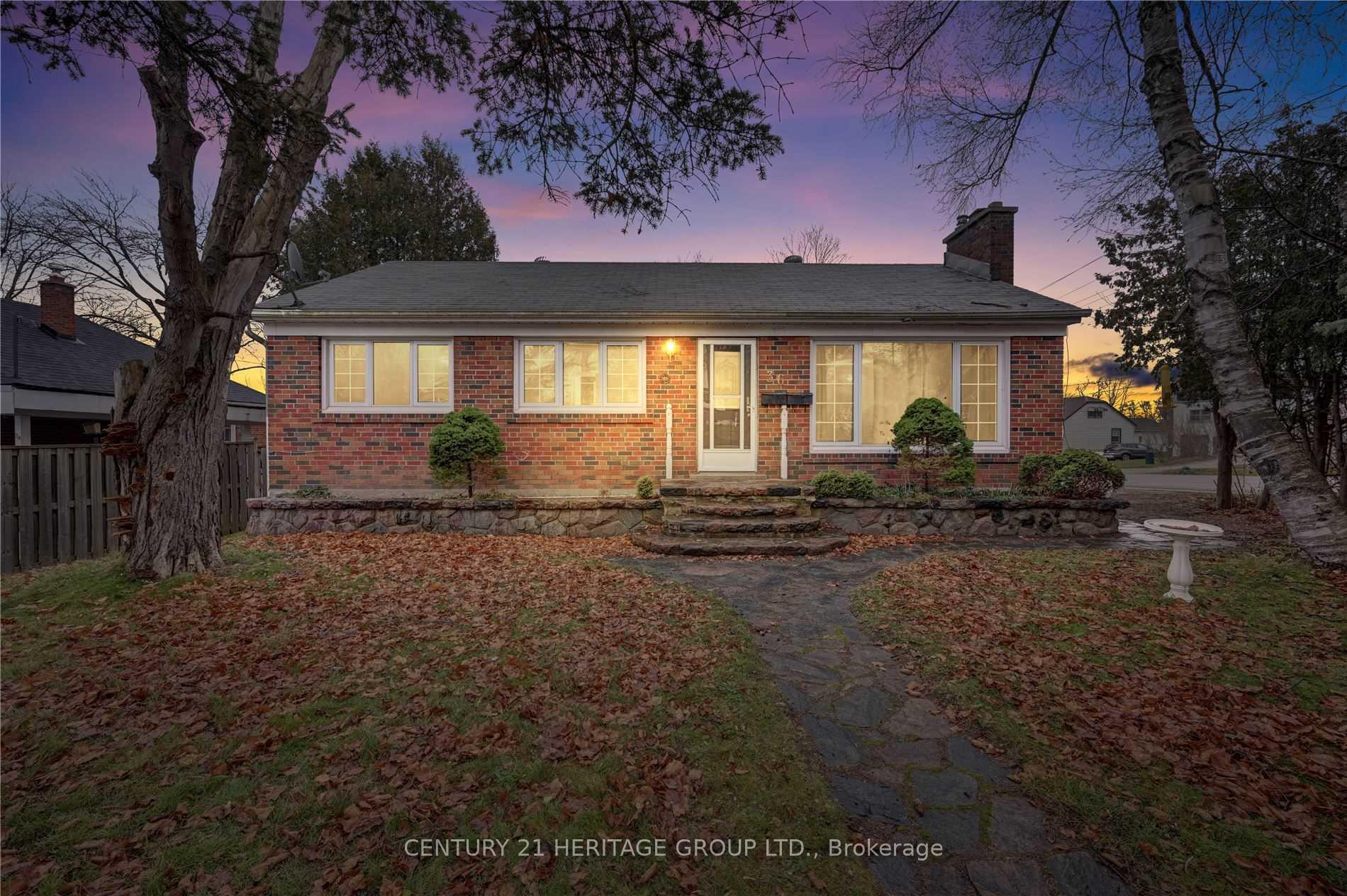 36 Argyle Avenue, Orillia, ON L3V 2V6