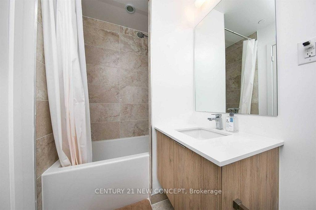 4 Bedrooms Condo at 120 Parliament, Toronto For sale