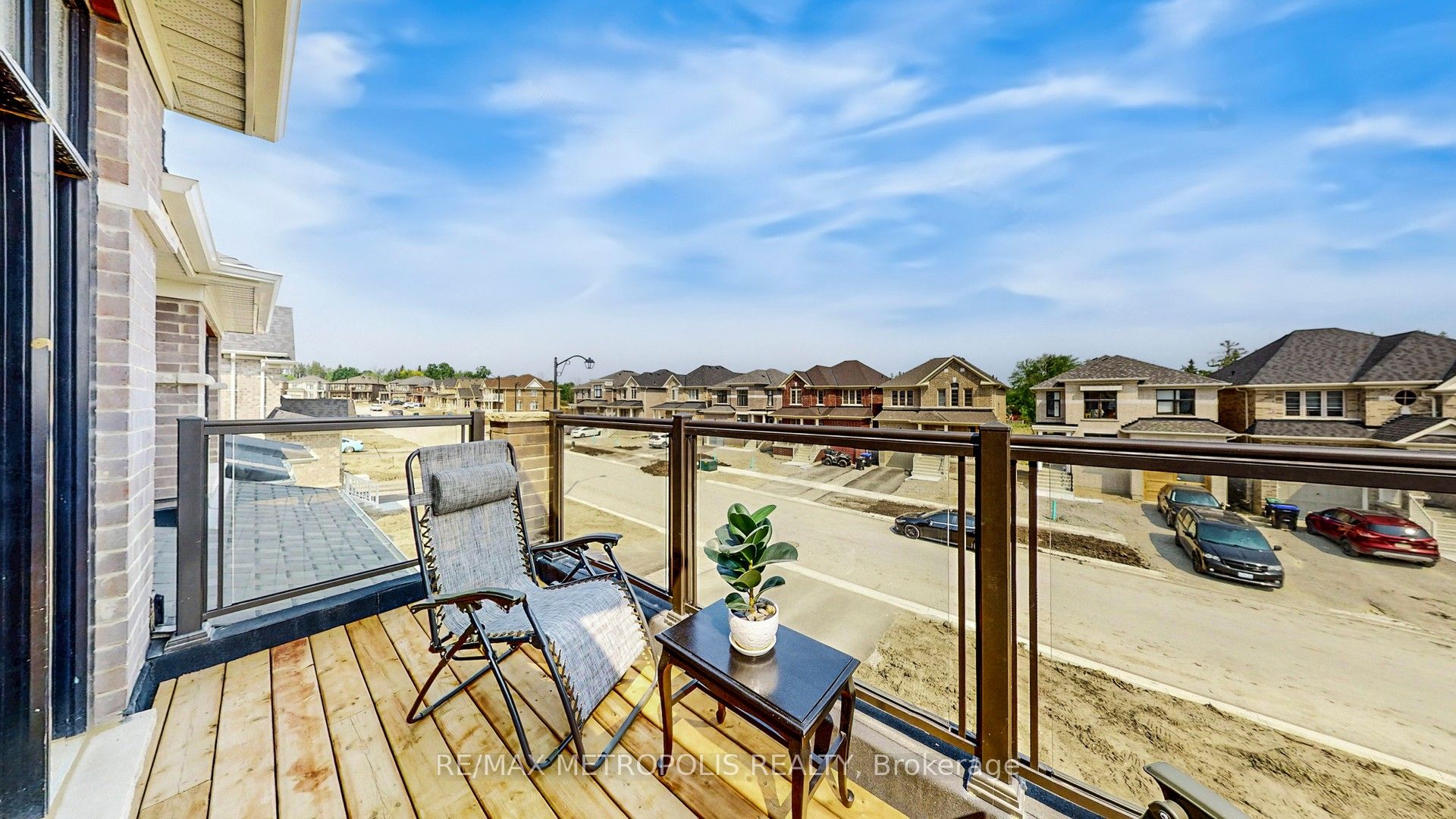 1315 Davis Loop