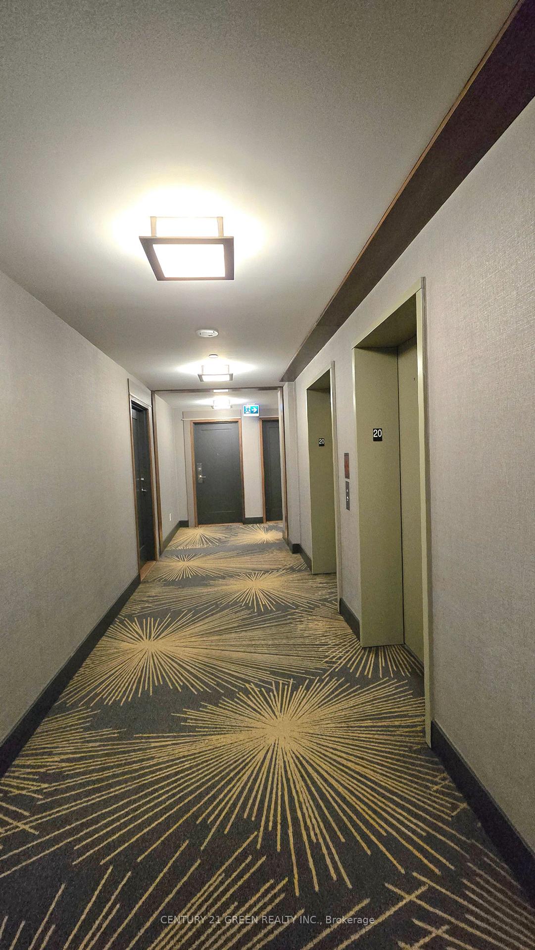 3 Bedrooms Condo at 5025 Four Springs, Mississauga For sale
