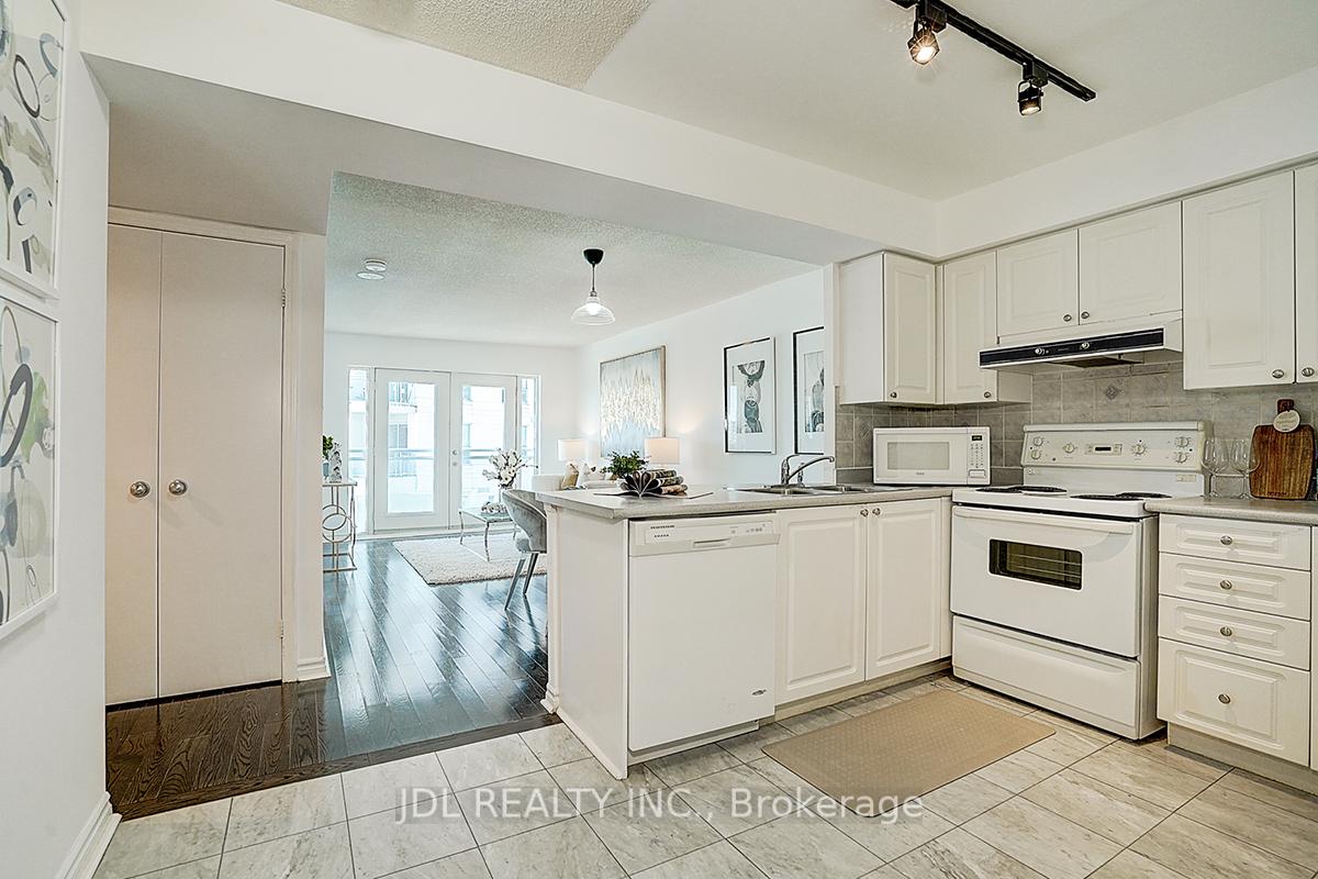 1 Bedroom Condo at 600 Queens, Toronto For sale