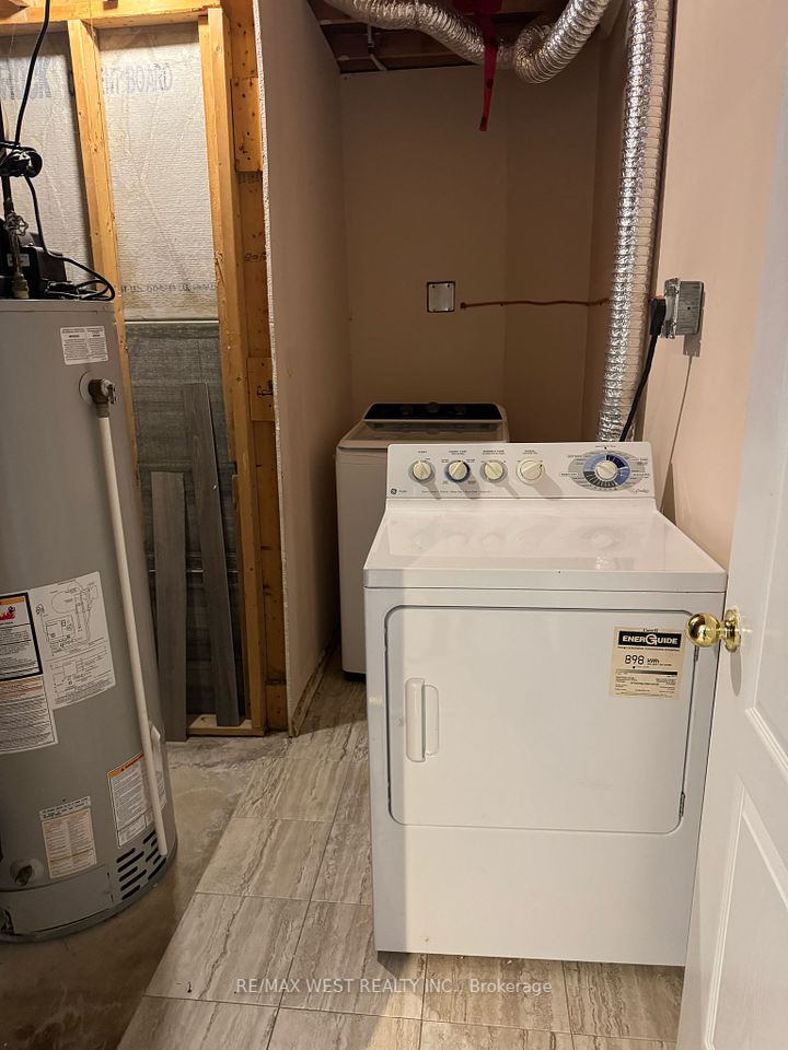 https://trreb-image.ampre.ca/ZeLiHWa8SjF9knKxkOScoPwqtTaHtCQE8LWk67Ga5q8/rs:fit:960:960/wm:.5:so:0:50:.4/wmsh:10/wmt:PHNwYW4gZm9yZWdyb3VuZD0nd2hpdGUnIGZvbnQ9JzY4Jz5SRS9NQVggV0VTVCBSRUFMVFkgSU5DLiwgQnJva2VyYWdlPC9zcGFuPg/cb:20250430145948/L3RycmViL2xpc3RpbmdzLzQwLzk0LzgxLzk4L3AvMjBlOGRmMDQtMzUwOC00NmJiLWEwMTMtZTJjMzA5NTQ1ZDM4LmpwZw.jpg