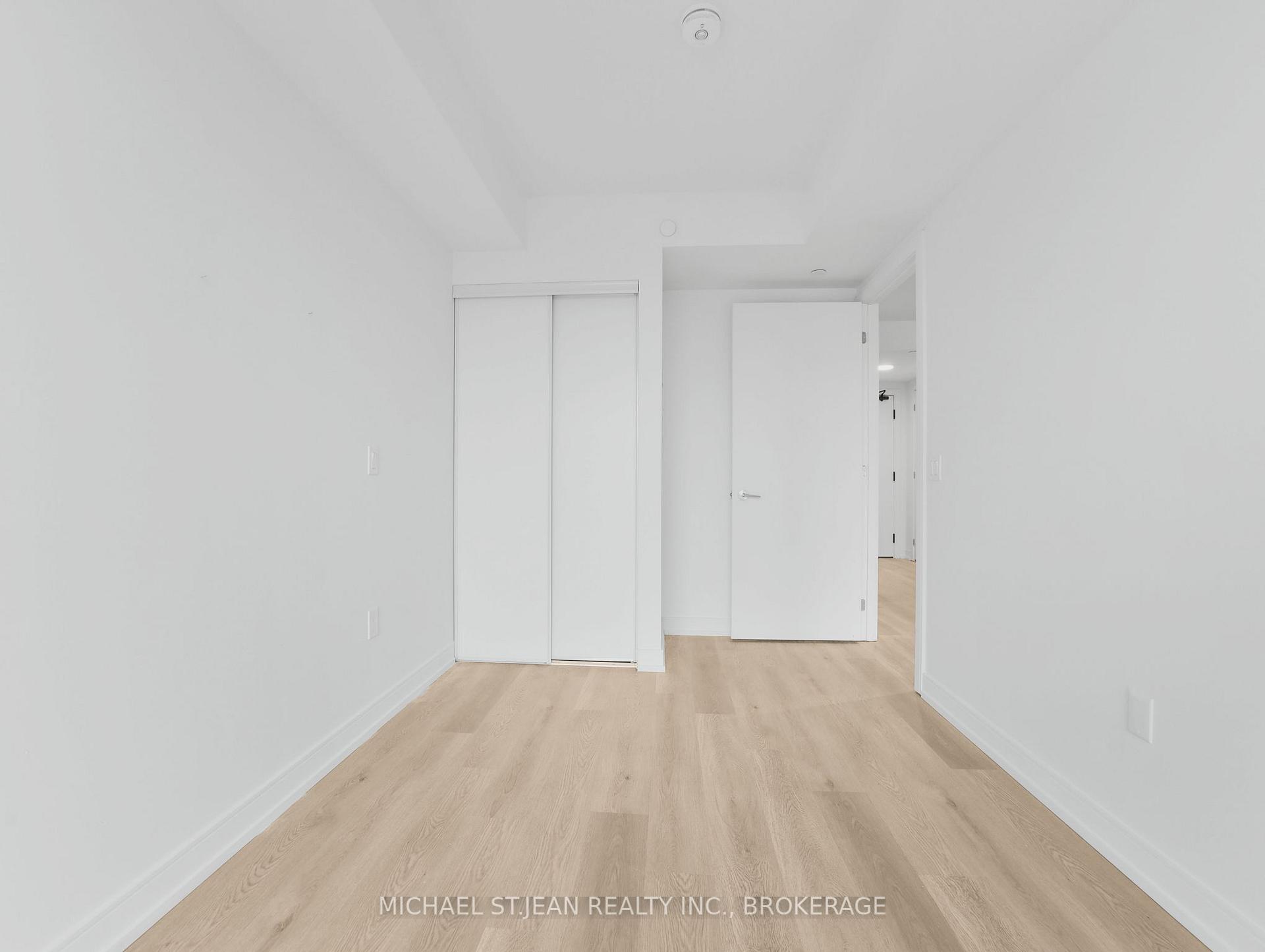 1 Bedroom Condo at 1 Jarvis,  Hamilton For sale