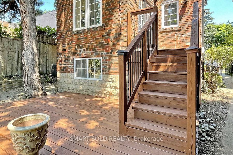 328 Warren Road