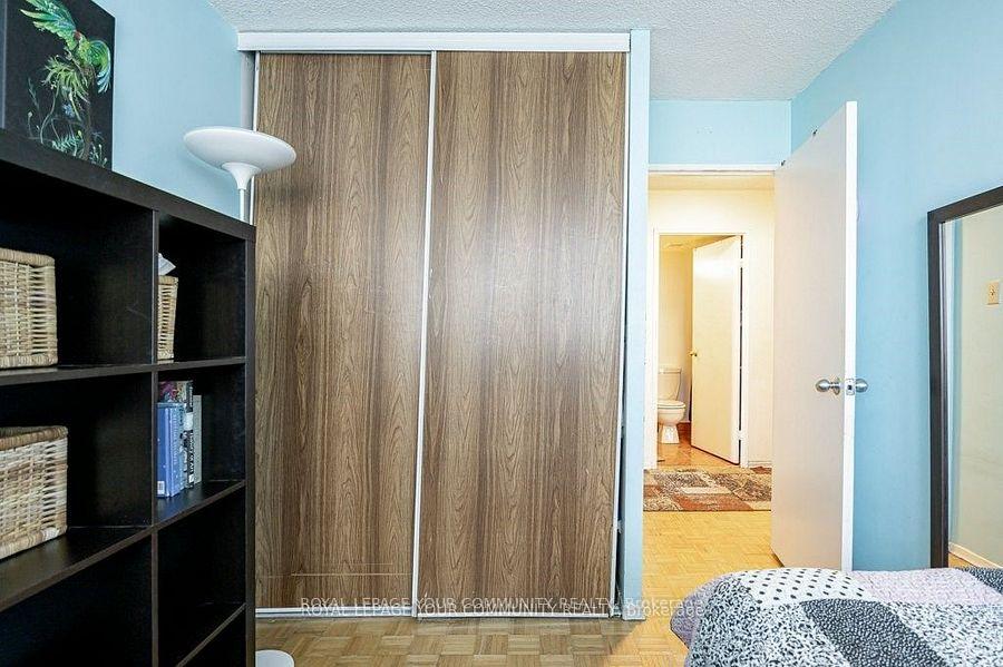4 Bedrooms Condo at 133 Torresdale, Toronto For sale