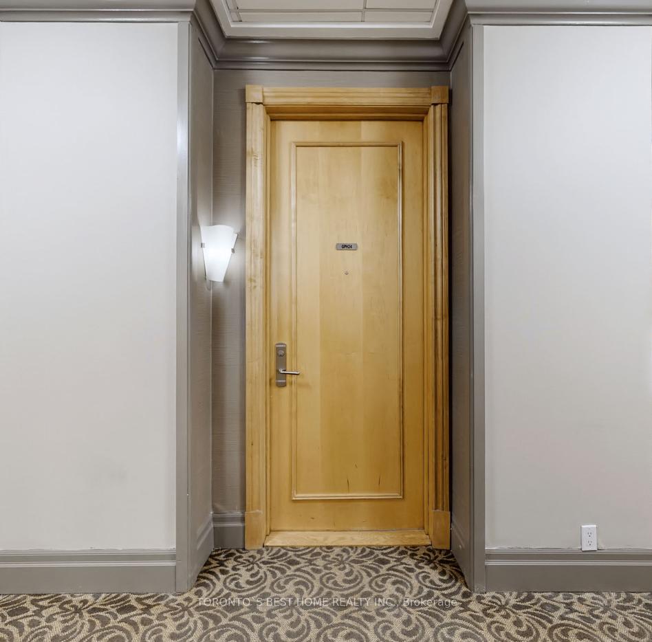 3 Bedrooms Condo at 80 Harrison Garden,  Toronto For sale