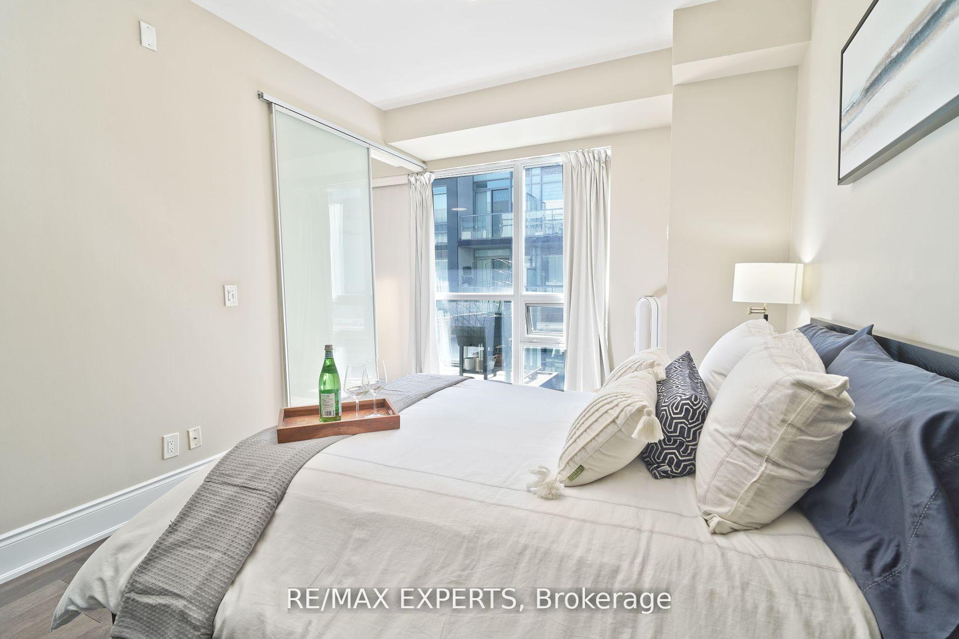 1 Bedroom Condo at 15 James Finlay, Toronto For sale