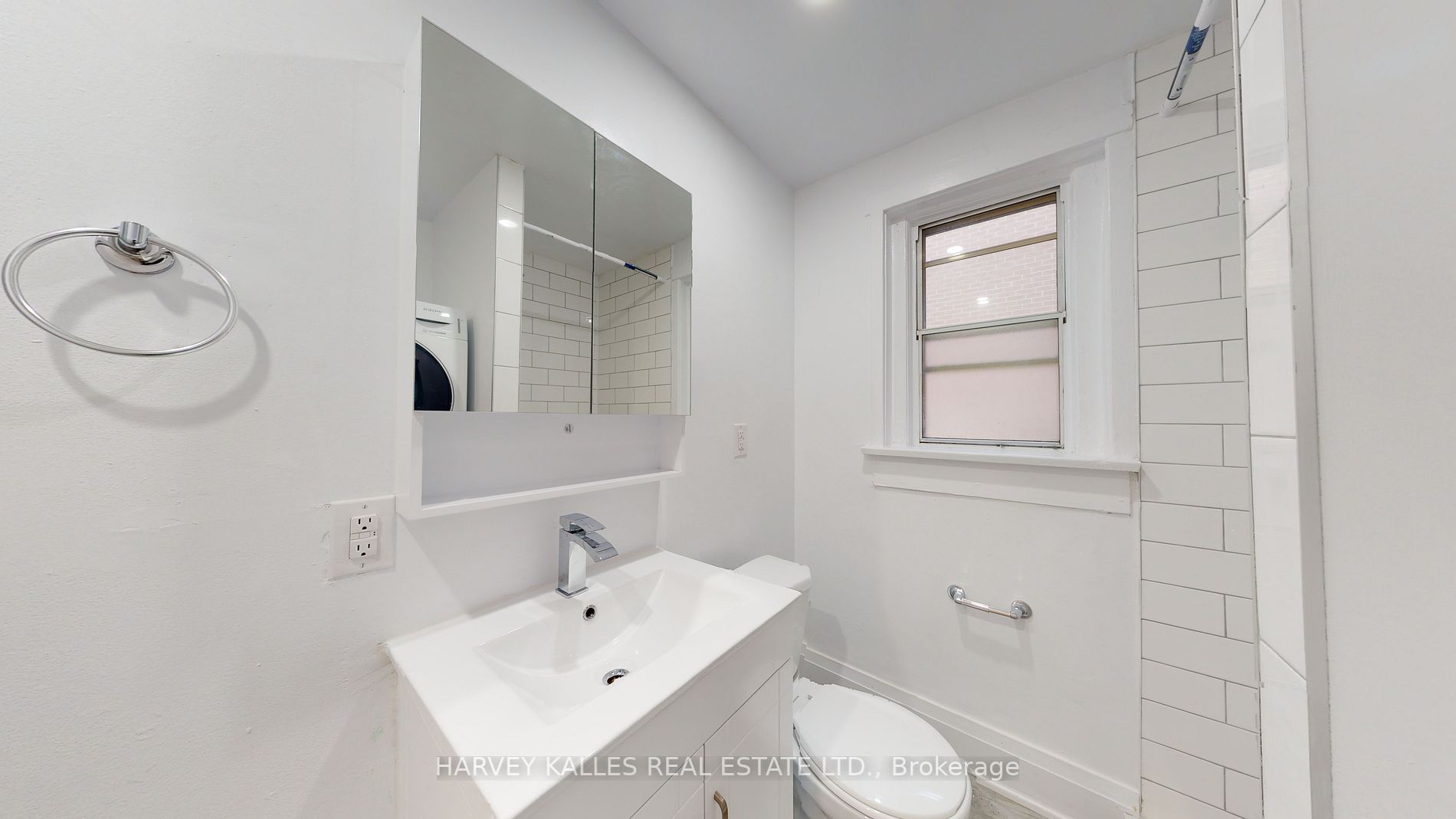1065 Bathurst Street 3