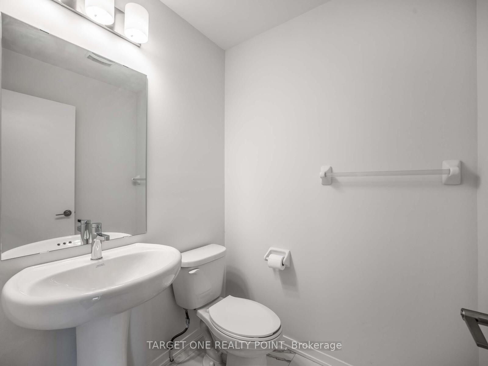 2 Bedrooms Condo at 225 Birmingham, Toronto For sale