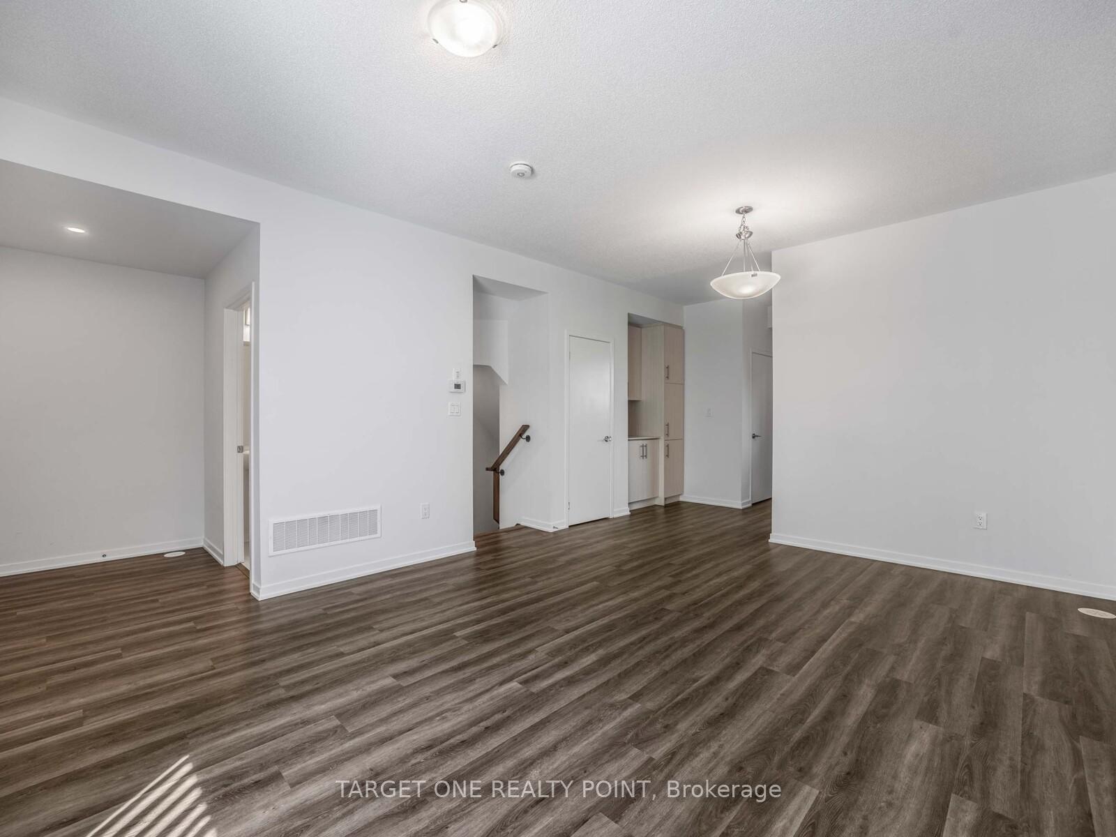 2 Bedrooms Condo at 225 Birmingham, Toronto For sale