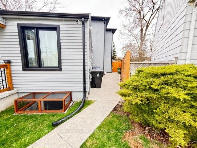 678 Tretheway Drive