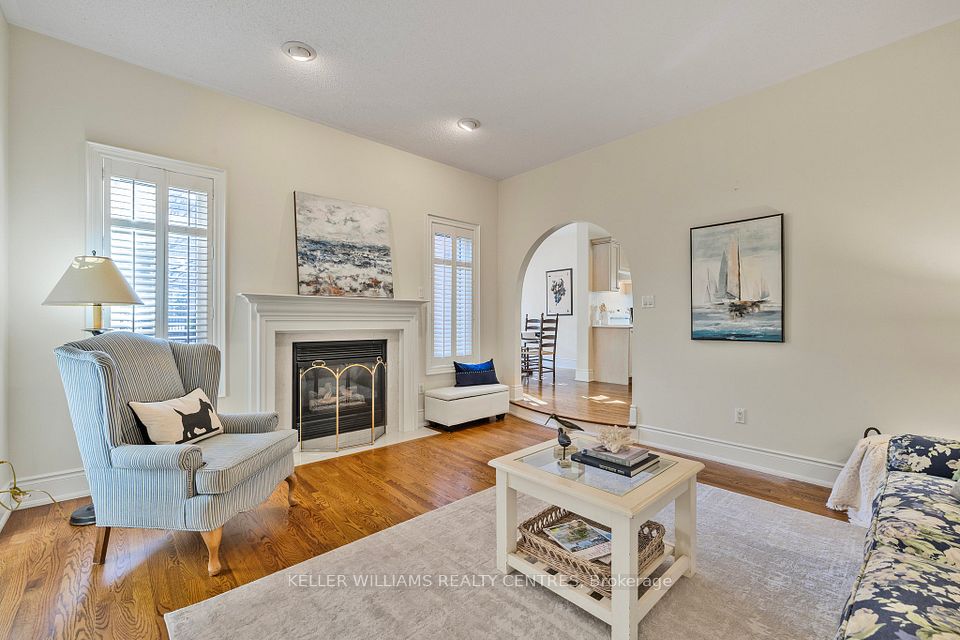 Family Room Overlooks Back Yard W/Gas Fireplace
