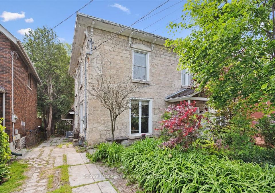 36 Waterloo