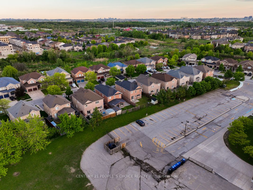 67 Gallucci Crescent