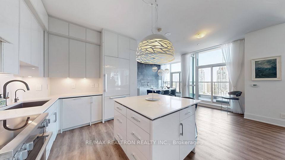 1486 Bathurst