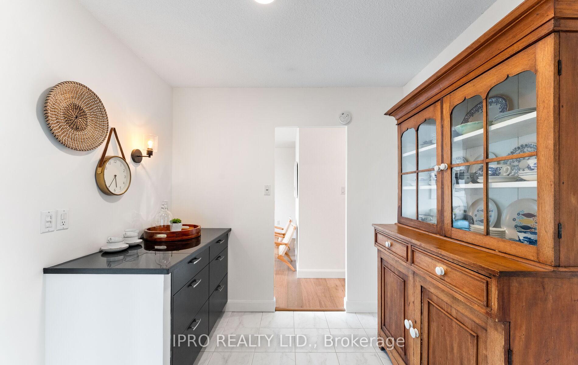 4 Bedrooms Condo at 60 Southport, Toronto For sale