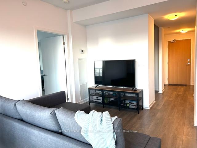 2 Bedrooms Condo at 2520 Eglinton, Mississauga For sale