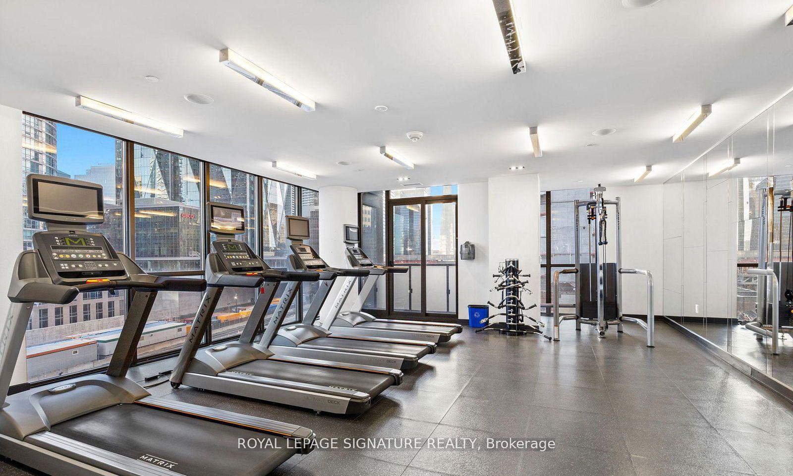 2 Bedrooms Condo at 1 The Esplanade, Toronto For sale