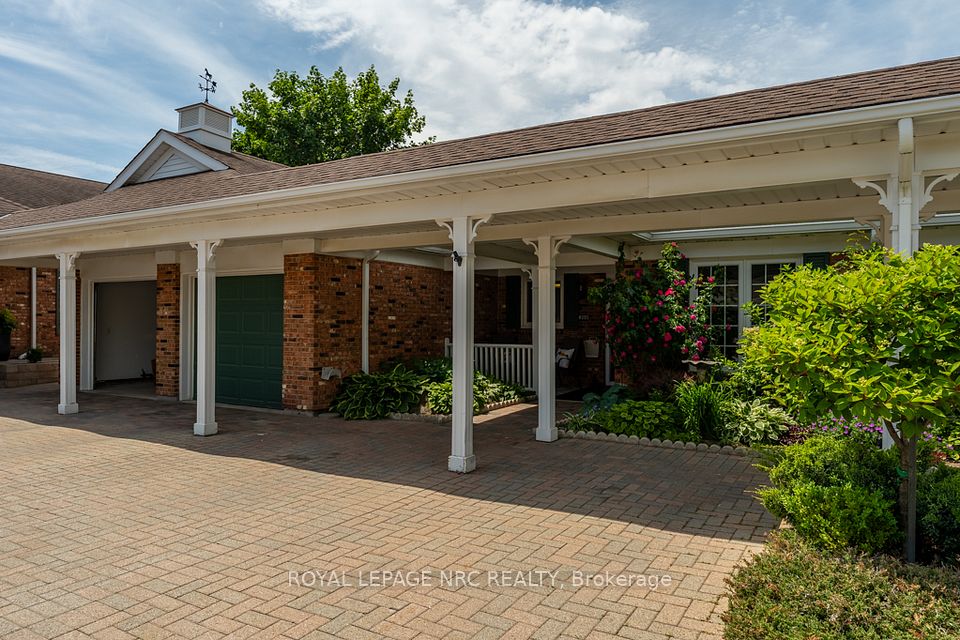4095 Plum Tree