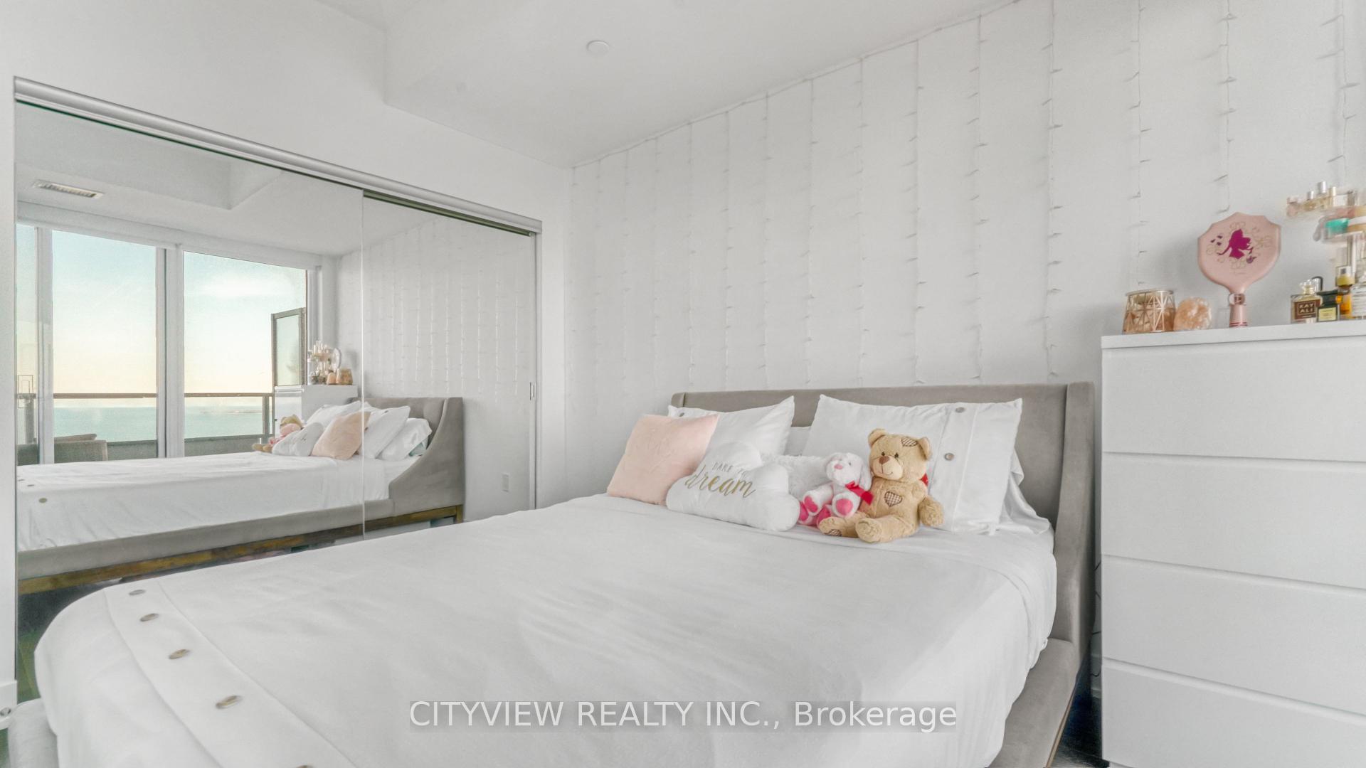 2 Bedrooms Condo at 20 Shore Breeze, Toronto For sale