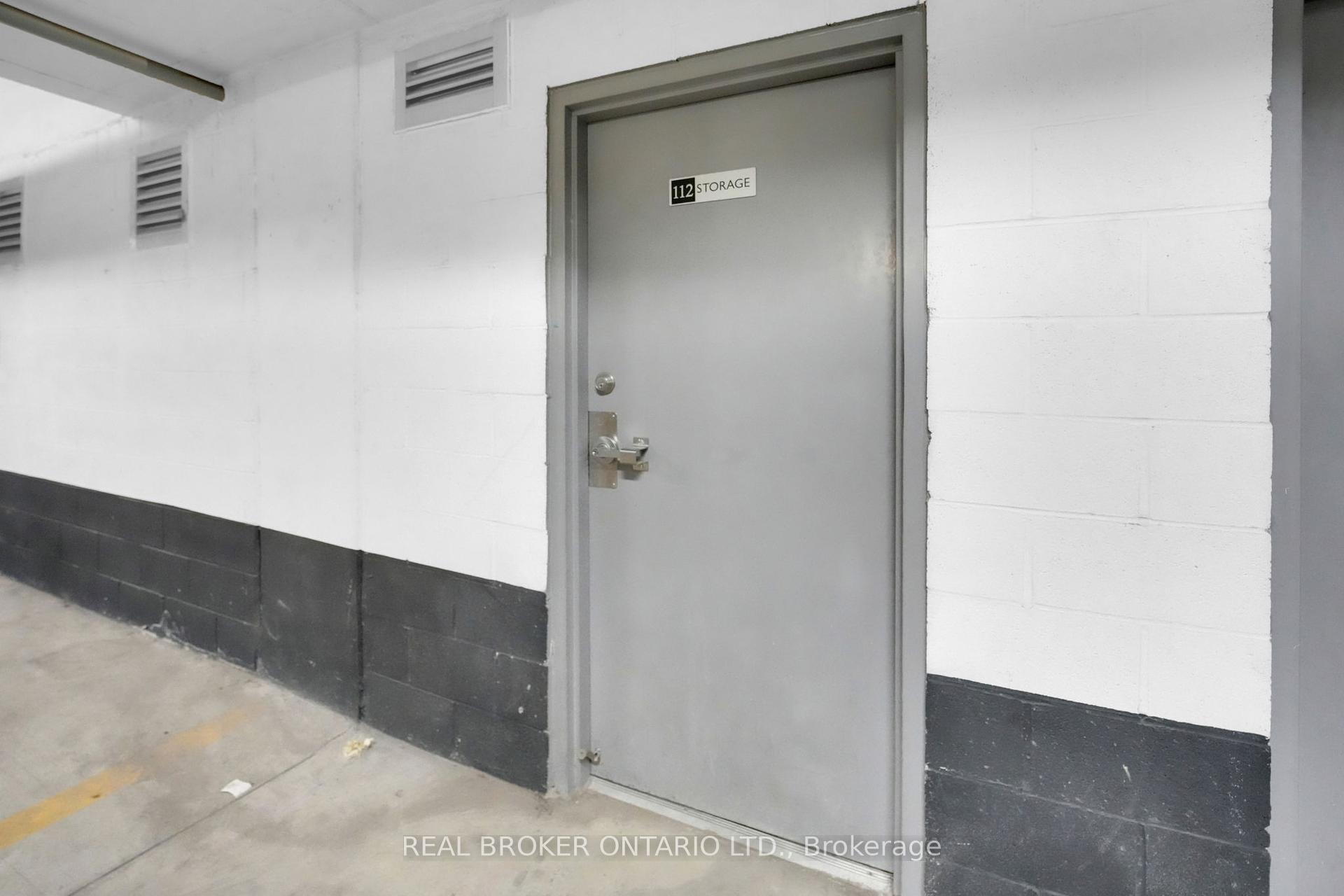 2 Bedrooms Condo at 100 Long Branch, Toronto For sale
