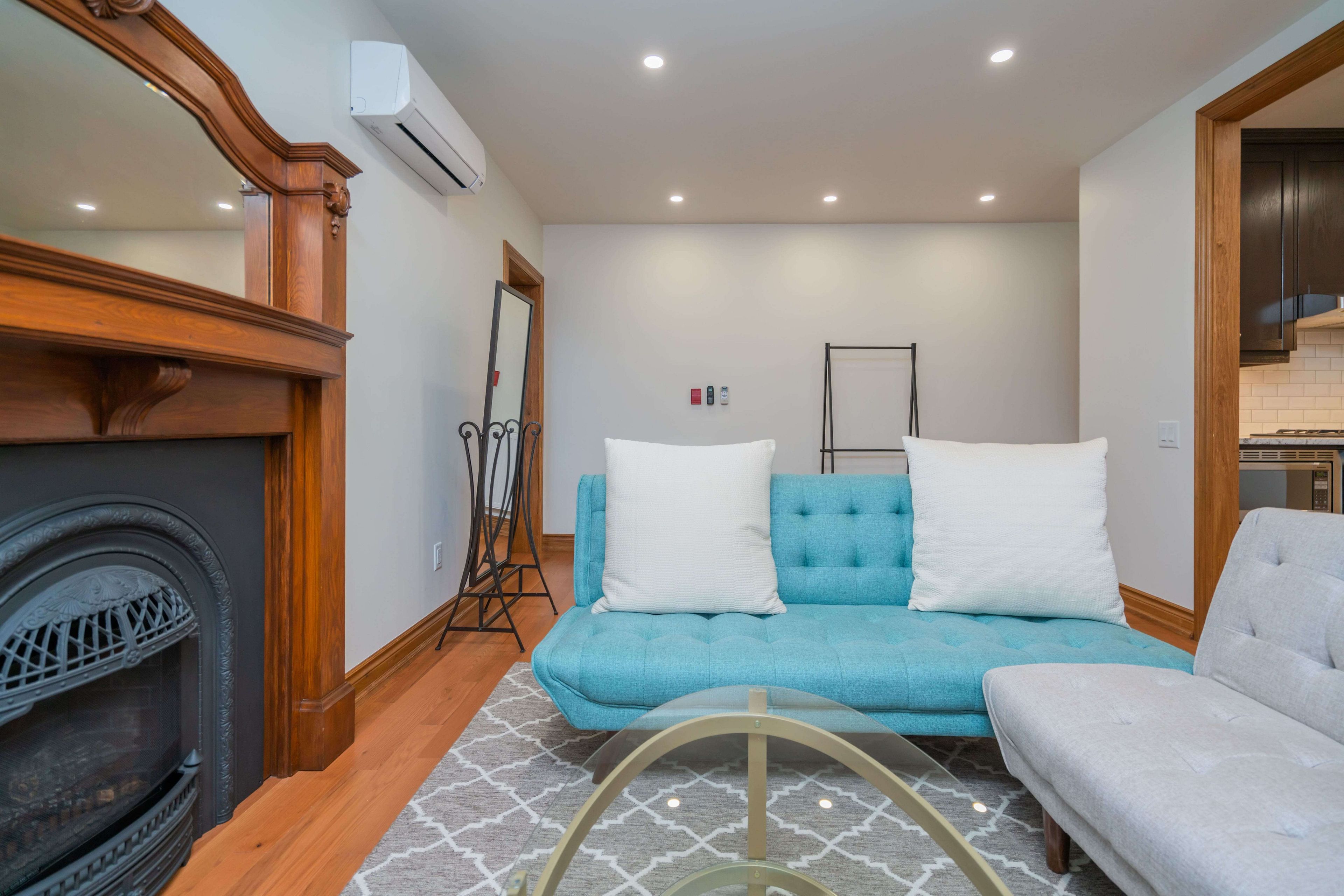 510 Jarvis Street 5
