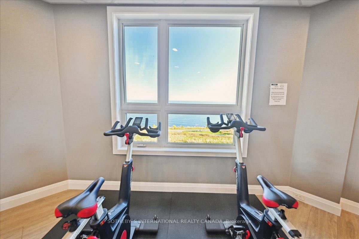 2 Bedrooms Condo at 101 Shoreview,  Hamilton For sale