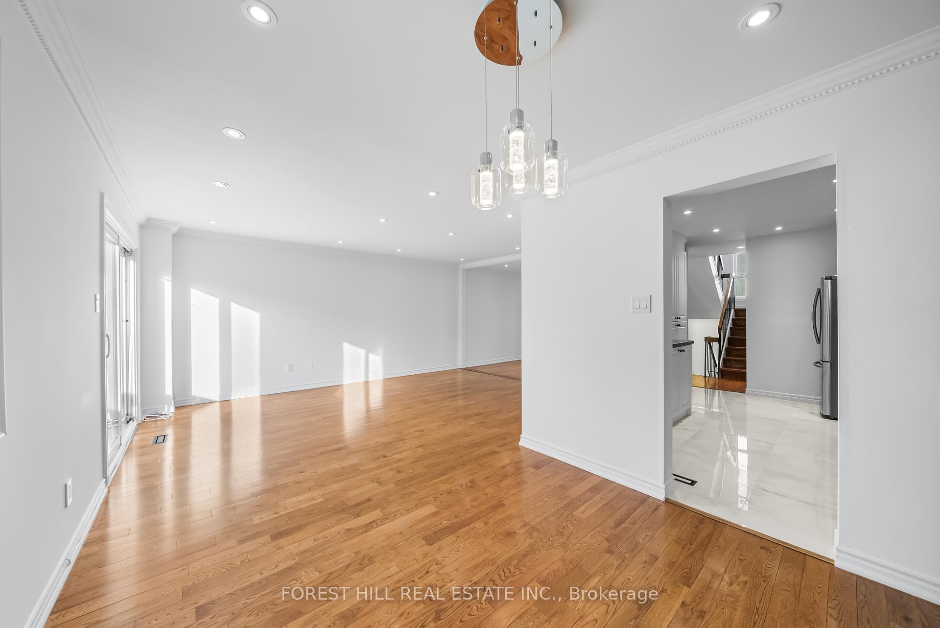 5 Bedrooms Condo at 73 CHERYL SHEP, Toronto For sale