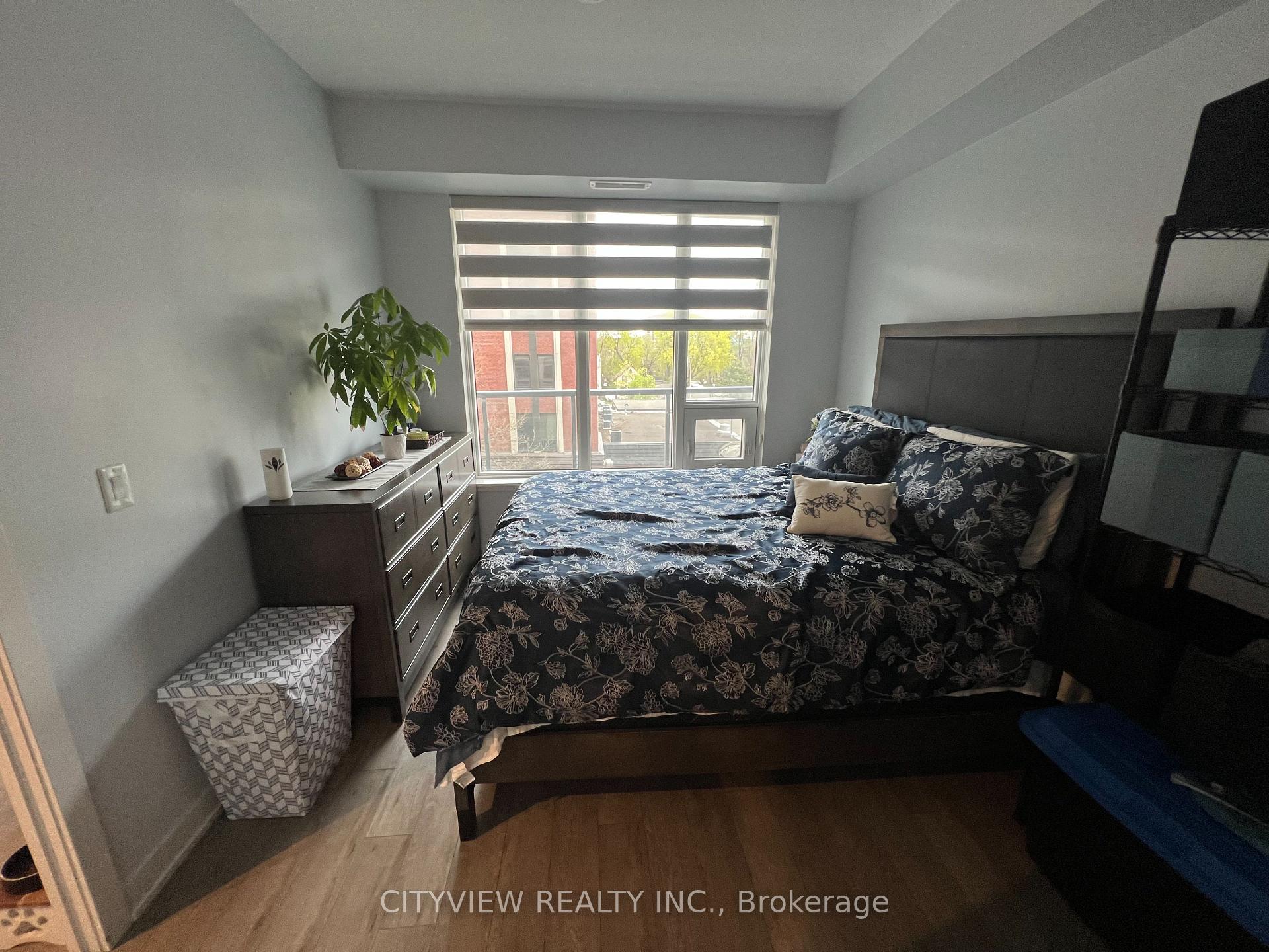 2 Bedrooms Condo at 212 king William, Hamilton For sale