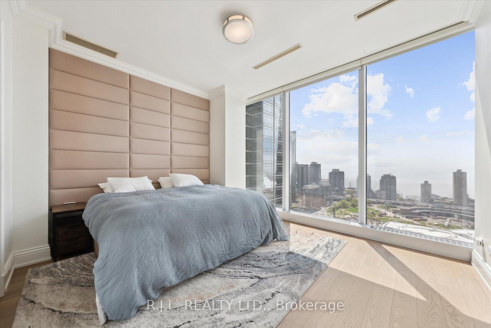 1 Bedroom Condo at 183 Wellington, Toronto For sale