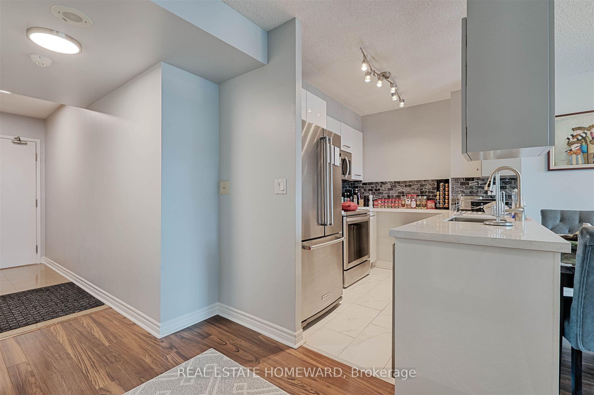 3 Bedrooms Condo at 397 Front, Toronto For sale