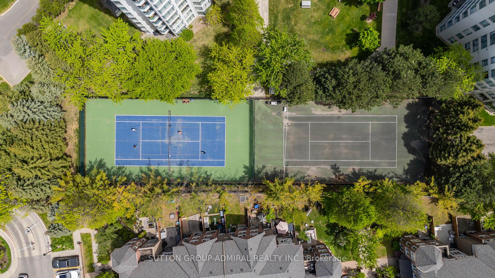 2 Bedrooms Condo at 120 Promenade, Vaughan For sale