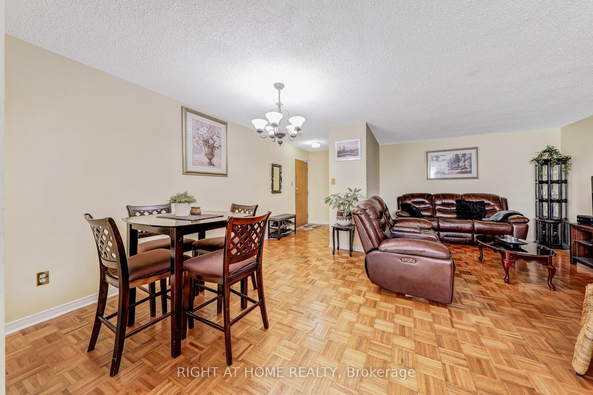 3 Bedrooms Condo at 1665 Victoria Park, Toronto For sale