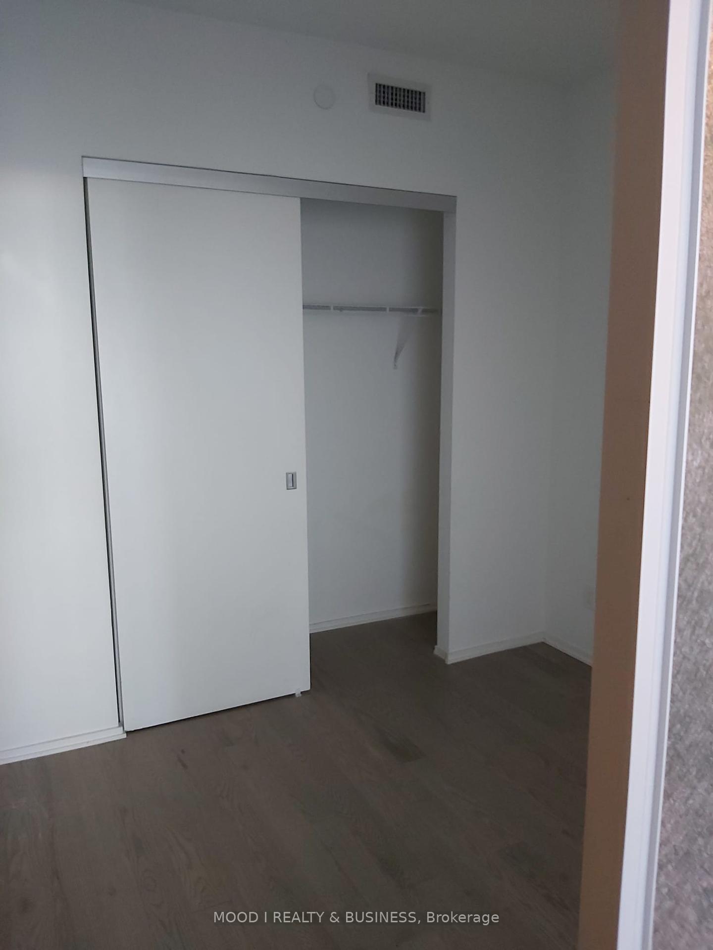 3 Bedrooms Condo at 12 Bonnycastle, Toronto For sale