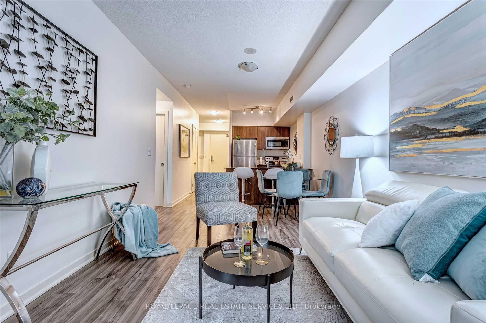 2 Bedrooms Condo at 59 East Liberty, Toronto For sale