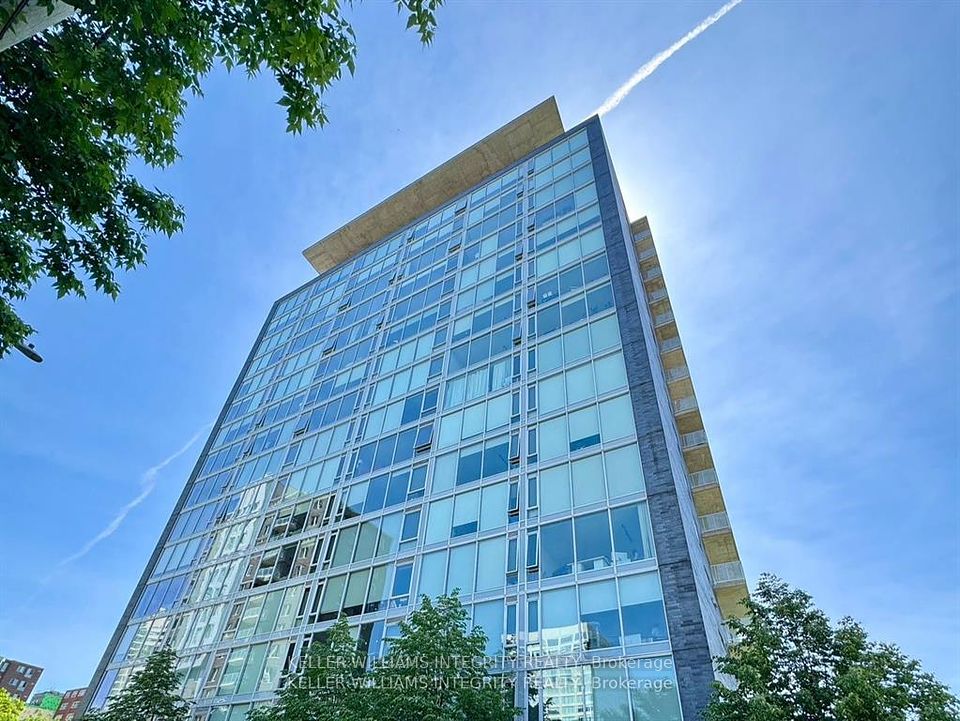 300 Lisgar