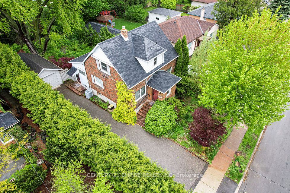 292 Horsham Avenue, Toronto, ON M2R 1G4