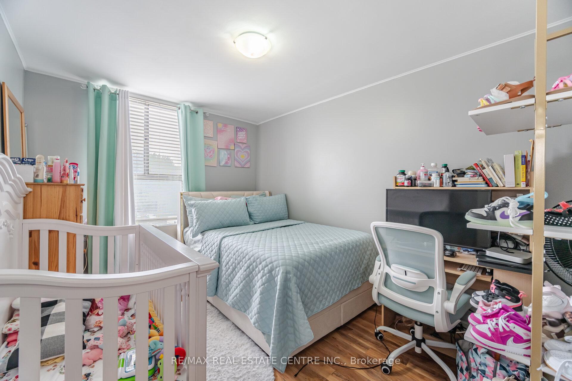 2 Bedrooms Condo at 2825 Islington, Toronto For sale