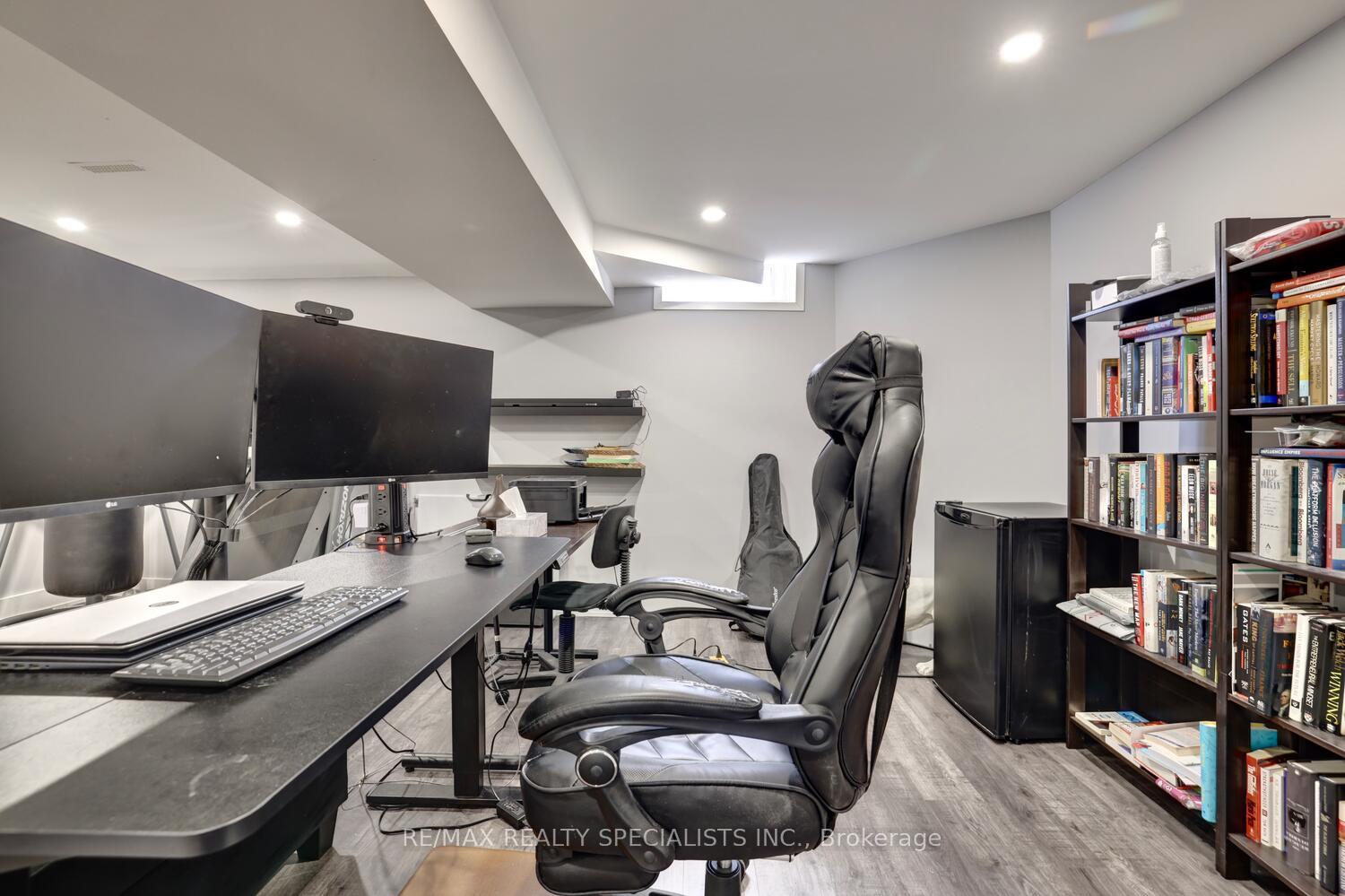 3 Bedrooms Condo at 3265 South Millway, Mississauga For sale