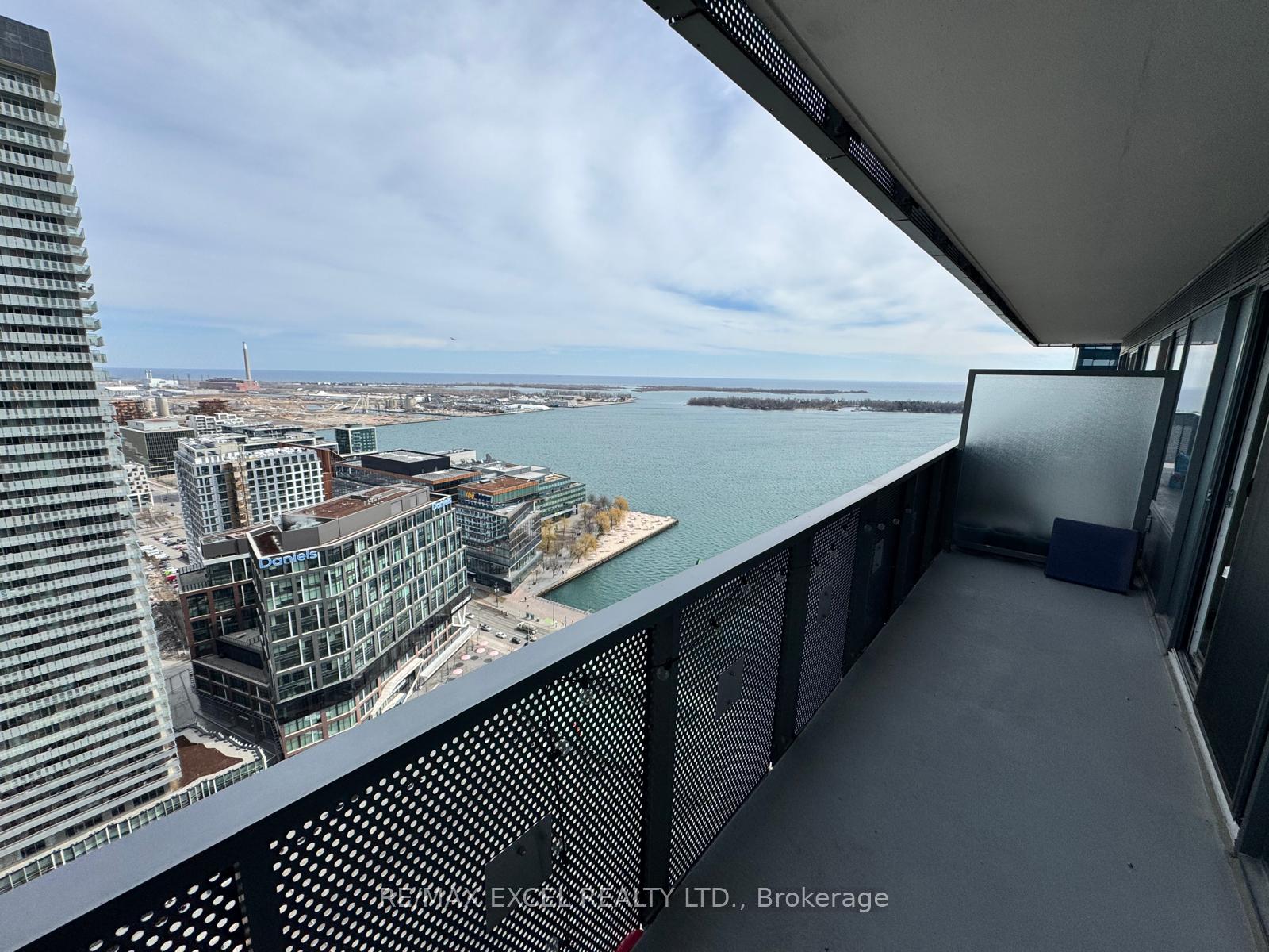 1 Bedroom Condo at 138 Downes,  Toronto For sale