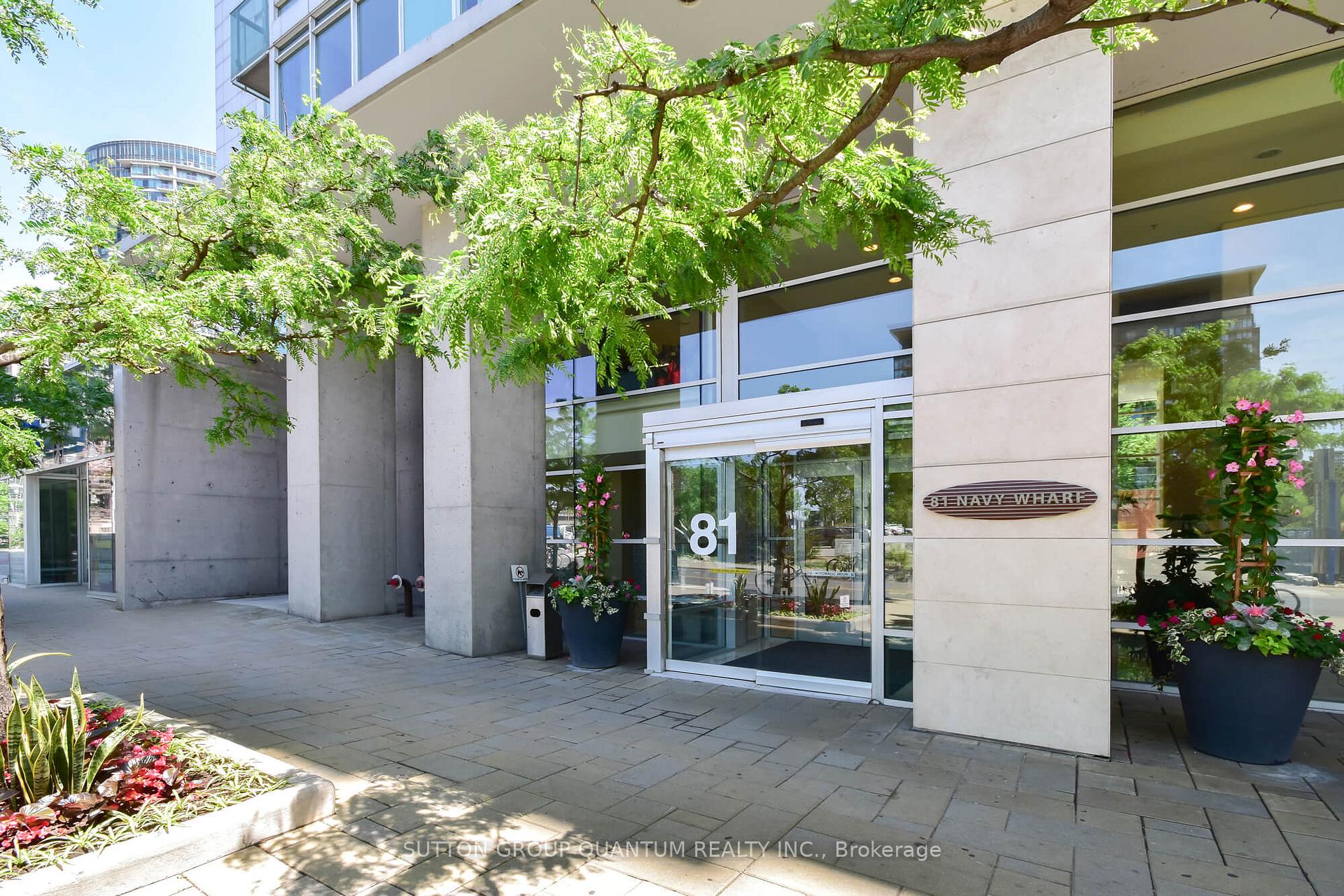 3 Bedrooms Condo at 81 Navy Wharf,  Toronto For sale